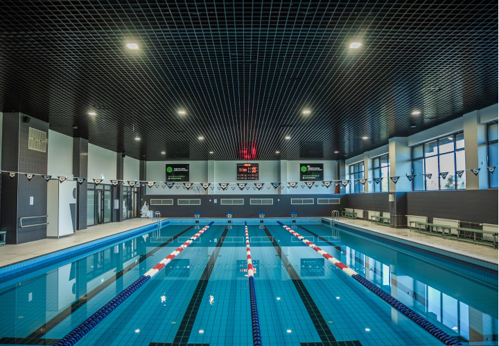 Piscinas y saunas en el progimnasio "Ateities" de Telšiai