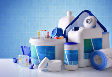 ¿Qué debes saber sobre los productos para el cuidado de la piscina?