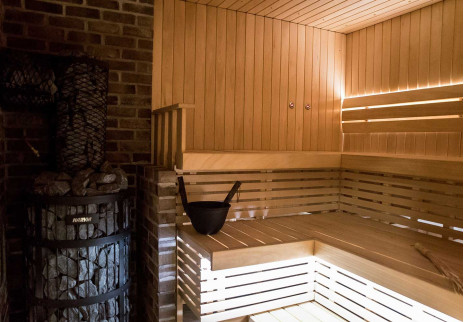 La instalación de una sauna es una tarea difícil para todos los que la tienen