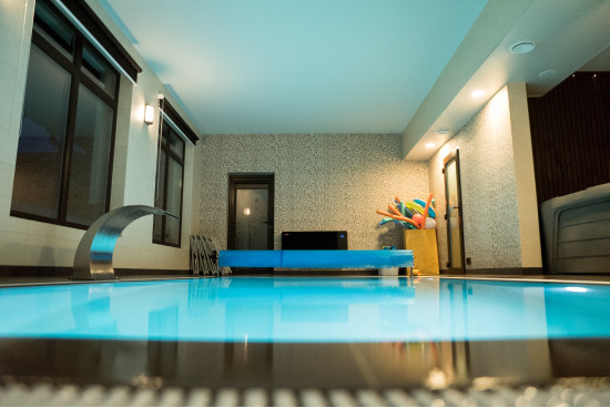 Piscina y saunas en la finca "Vila Kalniškiai" - Centros de SPA