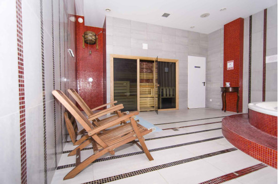 Sauna con sal del Himalaya en el centro deportivo y de bienestar OAZIS - Otros proyectos
