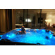 Piscina de masajes SPA - ADMIRE