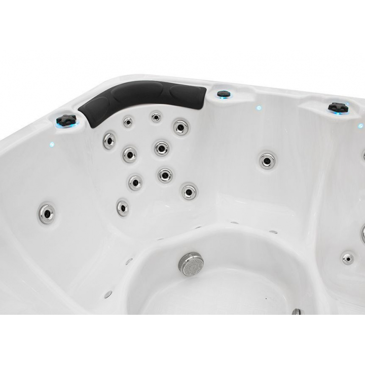 Piscina de masaje SPA – Relax