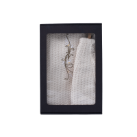 Set de regalo en caja para ELLA. Gorro y delantal de sauna para mujer - LINO, bordado