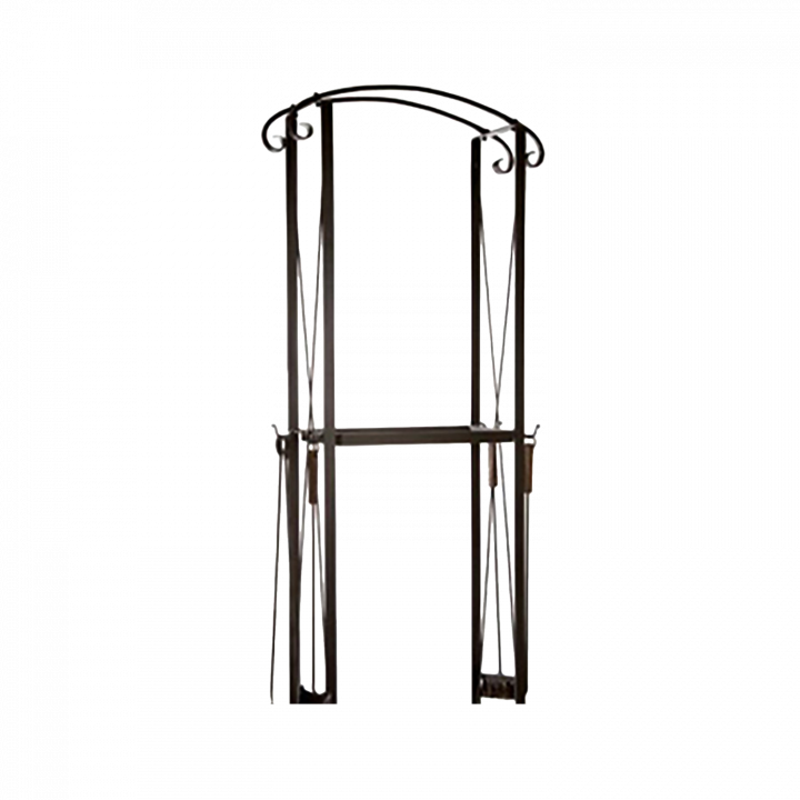 Soporte para leña con herramientas