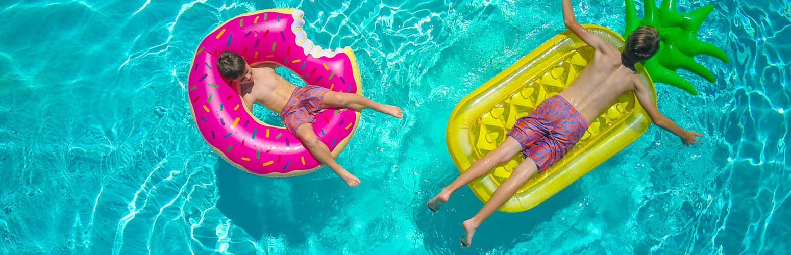 Mantener limpia el agua de la piscina infantil: salud y seguridad sin cloro