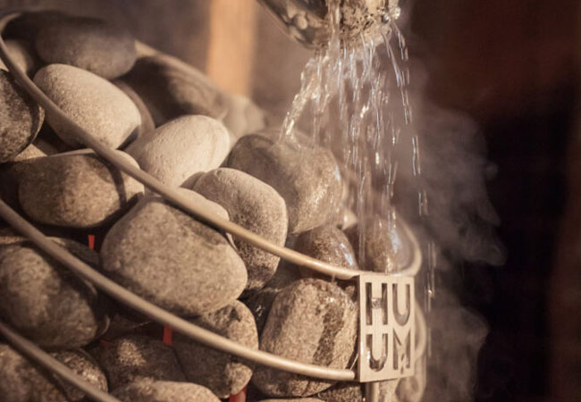 ¿Se puede verter agua sobre un calentador de sauna eléctrico? Uso correcto y errores comunes