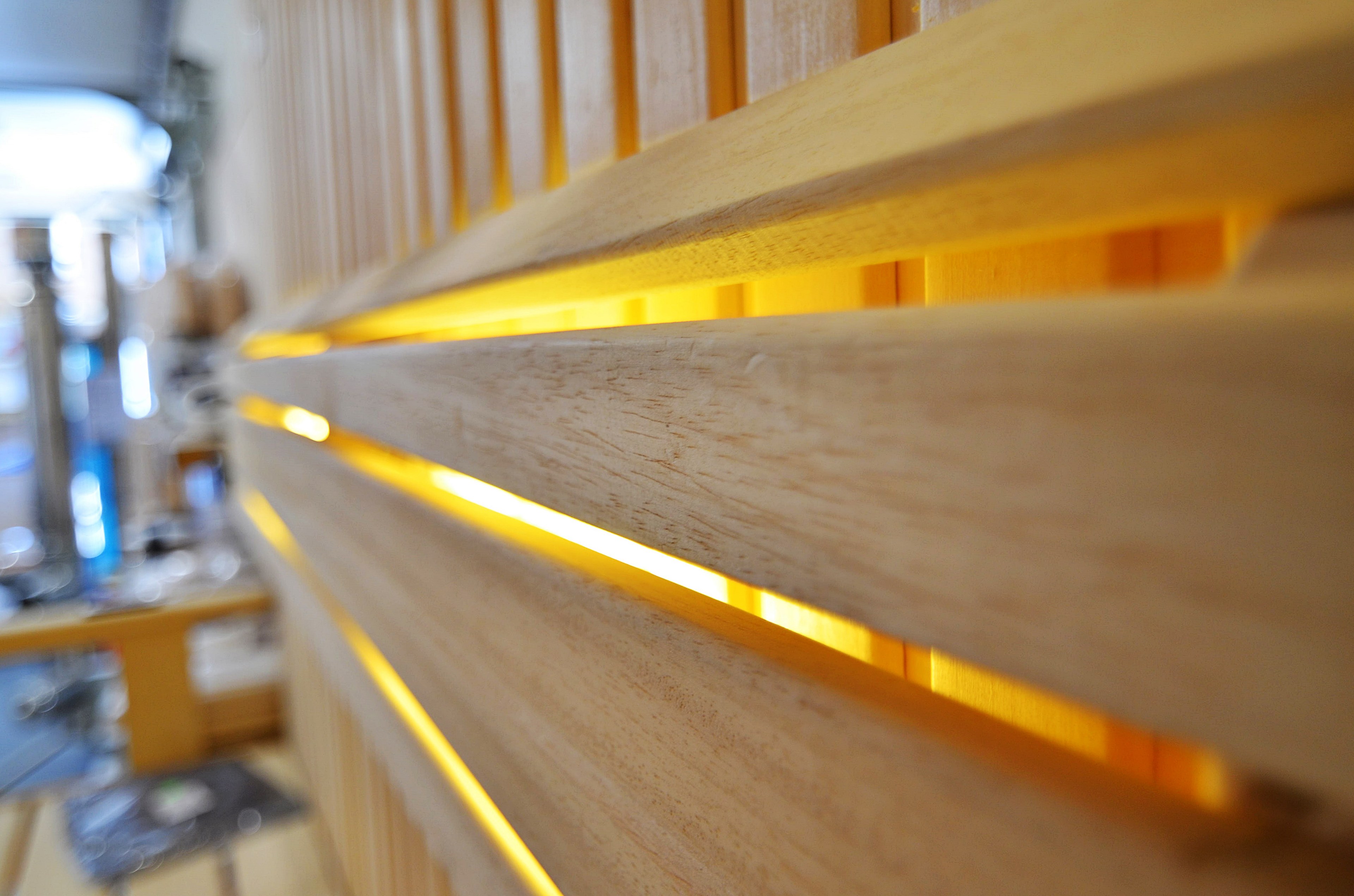Sauna luminosa con iluminación LED ajustable.